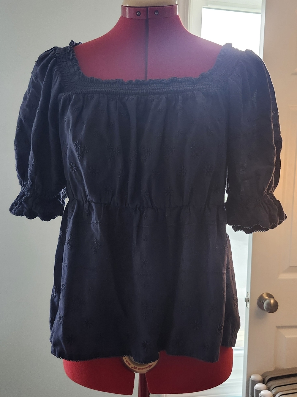 Old Navy Navy Embroidered Square-Neck Puff Sleeve Top